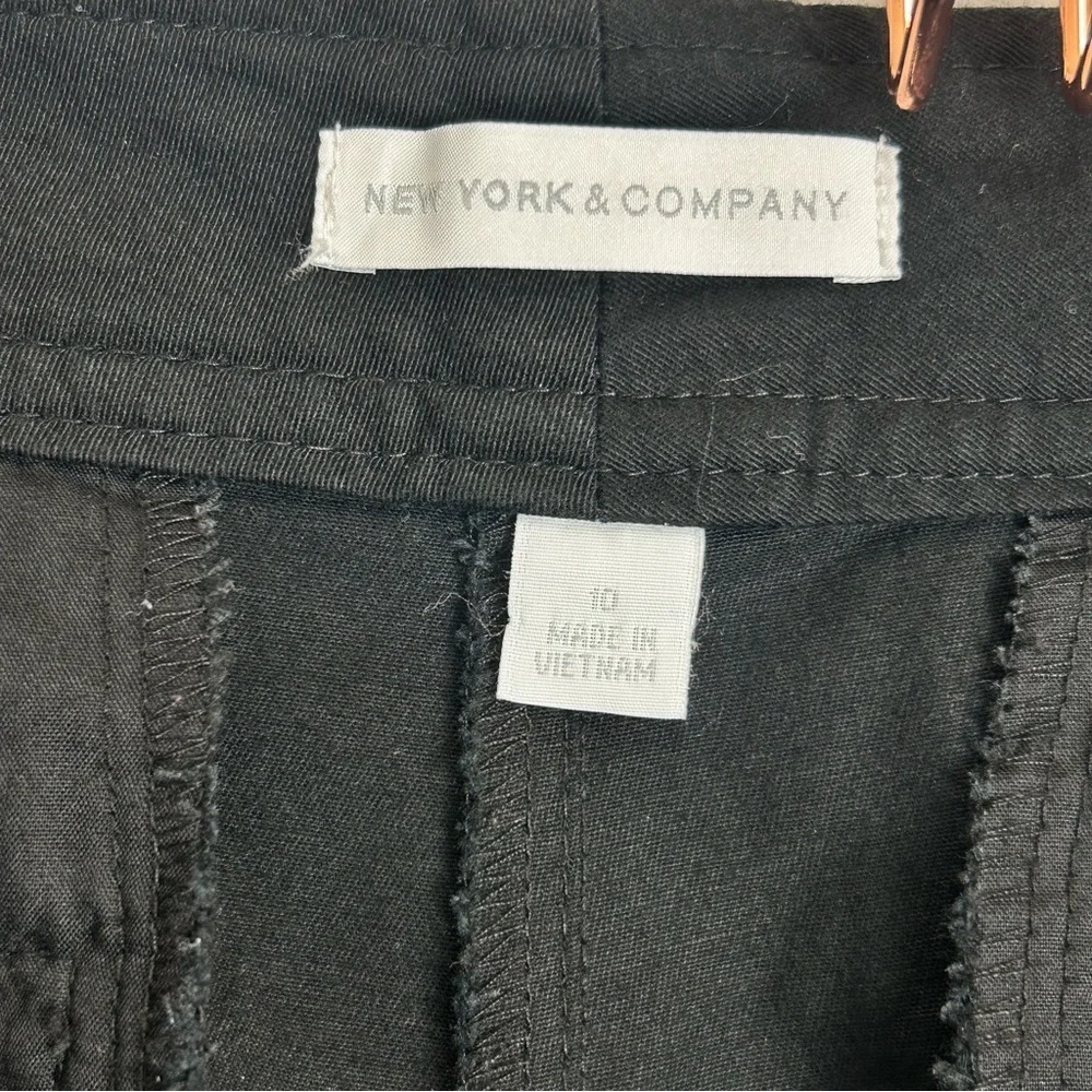New York & Company Black Cotton Stretch Tailored Shorts Size 10